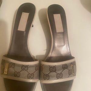 Authentic slide Gucci sandals
